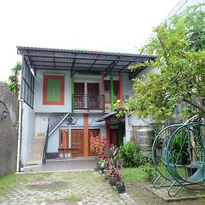 Homestay Amanda Sukoharjo Exterior photo