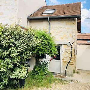 Cocooning Little House In French Vexin Us (Val-d'Oise) Exterior photo