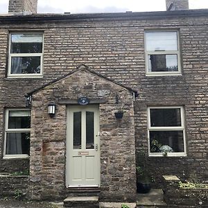 Rose Cottage. Family Home On The River Hawes Exterior photo