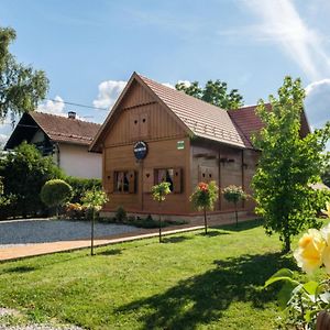 Rustic Cottage With Heated Pool - Happy Rentals Velika Buna Exterior photo