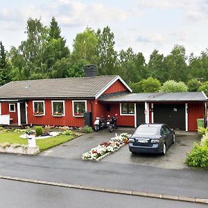 Private Room With No Windows In Shared House-5 Umeå Exterior photo