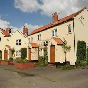 Two Bed First Floor Apartment In Village Location Grantham Exterior photo