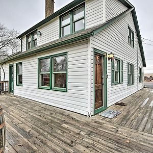 Pet-Friendly Bartlett Farmhouse With Deck! Exterior photo