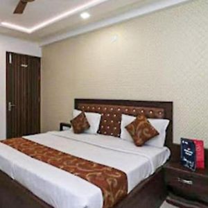 Hotel C.P Residency By Wb Inn Agra (Uttar Pradesh) Exterior photo