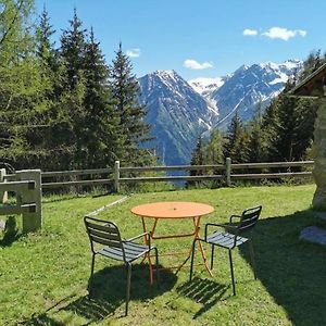 Idyllisches Und Alleinstehendes Maiensaess In Val Poschiavo Exterior photo