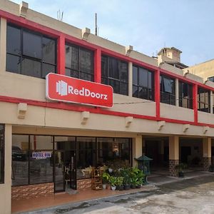 Reddoorz At H&W Hotel Solo Surakarta (Solo) Exterior photo