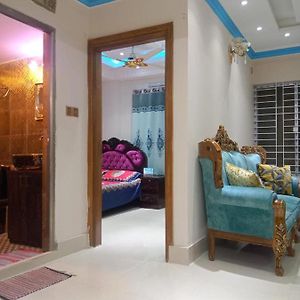 Stunning 1-Bed Apartment In Dhaka Close To Airport Daca Exterior photo