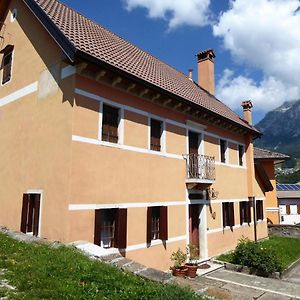 Holiday Home In Chies D'Alpago With Garden Chies d'Alpago Exterior photo