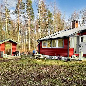 1 Bedroom Beautiful Home In Odensbacken Stora Mellosa Exterior photo