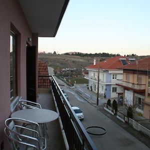Το Σπιτικό Της Μαρίας Maniakoi (Kastoria) Exterior photo
