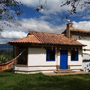 Casa De Campo-Chimenea-Casita En El Arbol- Wifi :) Villa de Leyva Exterior photo