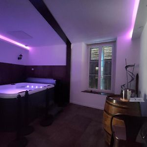 #Fer Rever 63# Jacuzzi #Salle De Sport En Supplement Et Sur Demande#Musculation Thiers Exterior photo