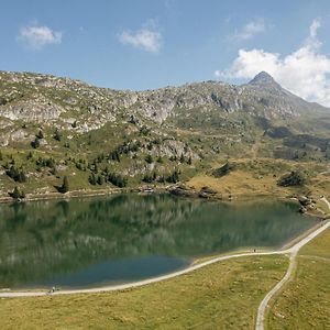 Stachelbeere Ug Fiesch Exterior photo