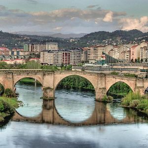 Piso Ourense Bonito Y Termal Exterior photo