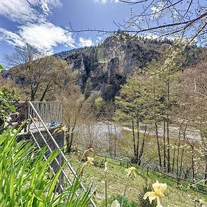 Gorges Du Tarn : Charmant Gite Avec Vue Sur Le Tarn Sainte-Énimie Exterior photo