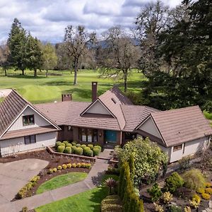 Fairway View Retreat Eugene Exterior photo