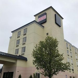 Airport Lodging Pittsburgh Airport Coraopolis Exterior photo