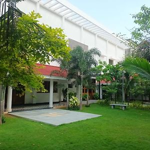 Nilan Grand Pondicherry Exterior photo