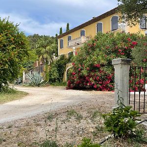 Bastide Du Defends Pertuis Exterior photo