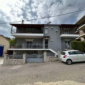 Το Σπίτι Της Άρτεμης Nafpaktos Exterior photo