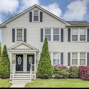 Secret Oasis In The Heart Of Hartford Exterior photo