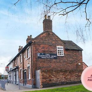 Oyo Tamworth Arms Boutique Pub & Hotel Exterior photo