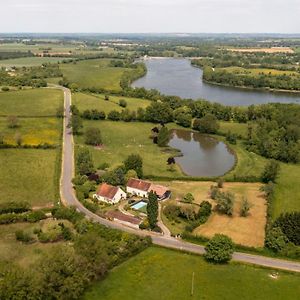 Gite La Voliere Ouverte Valigny Exterior photo