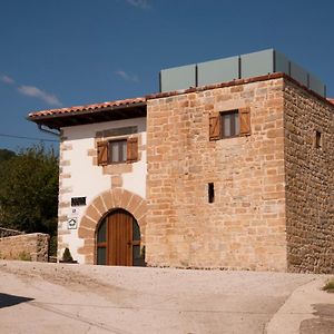 El Torreon De La Bruna Artieda (Navarre) Exterior photo