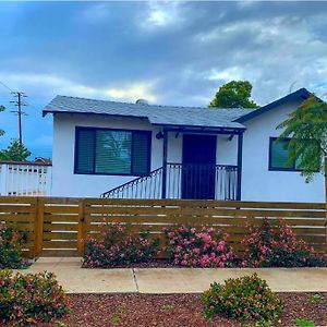 Stunning Urban Farmhouse Minutes From Downtown San Diego Exterior photo