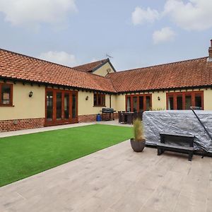 The Stables At Hall Barn Diss Exterior photo