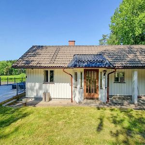 Nice Home In Grabo With Jacuzzi Gråbo Exterior photo