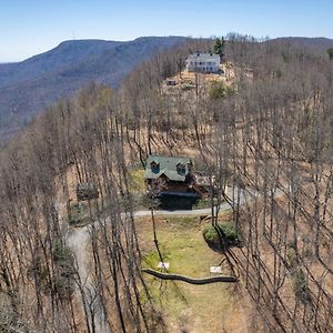 Huge Deck, Mountain Views And Pet Friendly Tryon Exterior photo