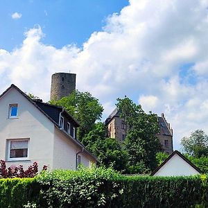 Unterkunft4You-Ferienhaus-Zum-Burgfried Usingen Exterior photo