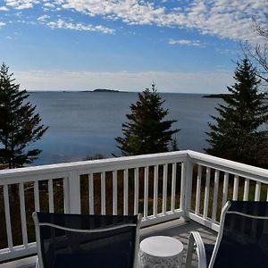 Betty'S Place - Cozy Ocean Front Getaway With Views Of Casco Bay Harpswell Exterior photo