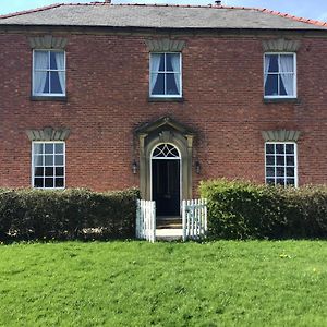 Plas Bostock Farm Wrexham Exterior photo