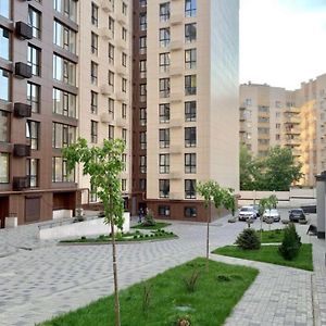 Luxury For Business & Pleasure Royal Dnipro Exterior photo