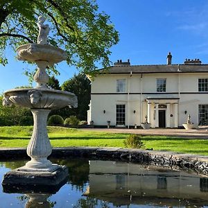 Highfield Hall Mold Exterior photo