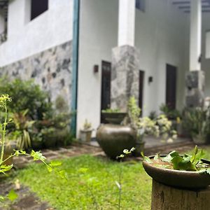 Rustic Mahaweli Kandy Exterior photo
