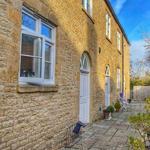 Cotswold Chapel, Sleeps Up To 5 In Kingsize Beds Chipping Norton Exterior photo