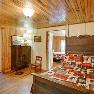 Historic Cabin Retreat About 2 Mi To Seneca Rocks! Exterior photo