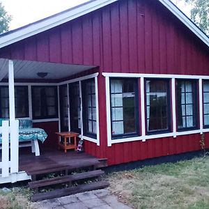 Holiday House In Grythem, Orebro, Within Walking Distance To Lake Örebro Exterior photo