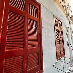 Traditional Lemon House Near To Pireaus Port Pireu Exterior photo