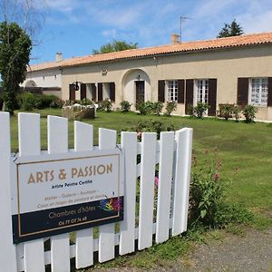 Arts & Passion Mirambeau (Charente-Maritime) Exterior photo