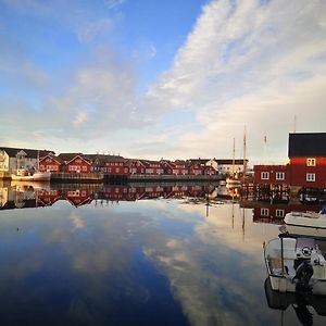 Kule Gule Huset Svolvær Exterior photo