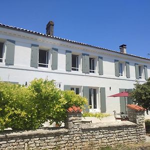 Chambres D'Hotes Asnières-la-Giraud Exterior photo