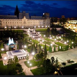 2 Minute De Palas Iasi Exterior photo