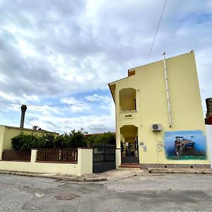 La Casa Del Pescatore San Giovanni Suèrgiu Exterior photo