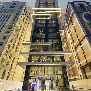 Hampton By Hilton Doha Old Town Exterior photo