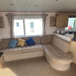 3 Bedroom, 8 Berth, Dog Friendly, Holiday Home Belton with Browston Exterior photo