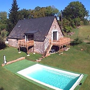 Gite D'Haut Bagnac Avec Piscine Anglards-de-Salers Exterior photo